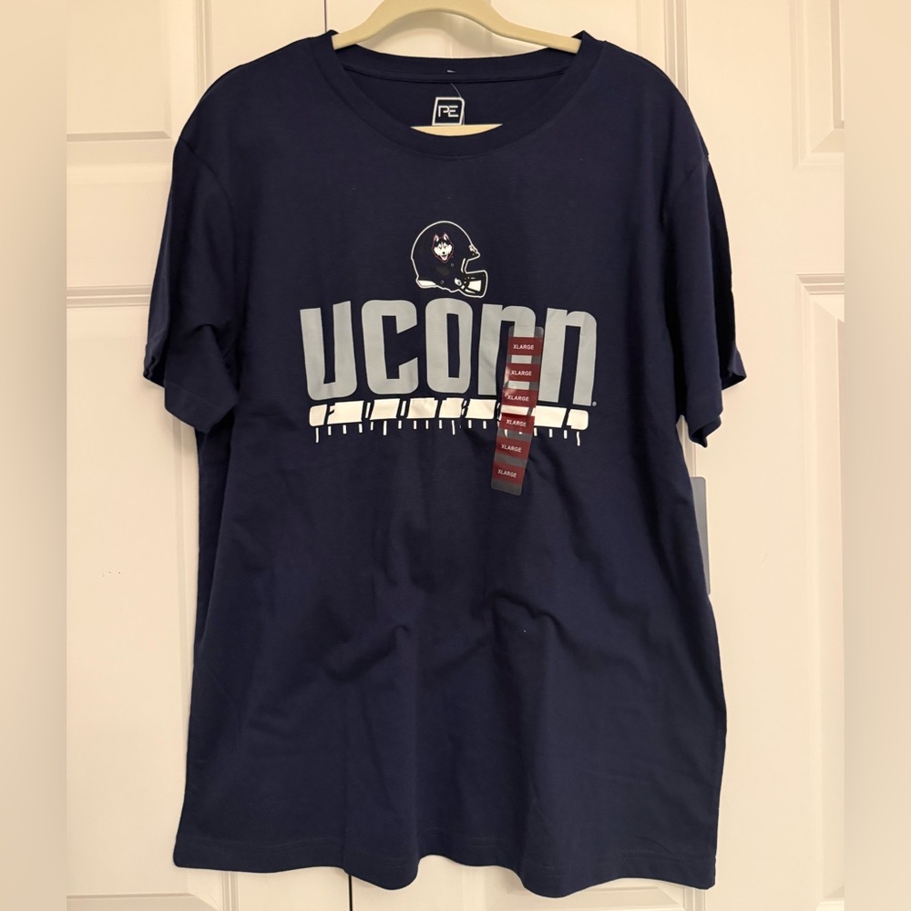 UConn Football Men’s Navy T-shirt